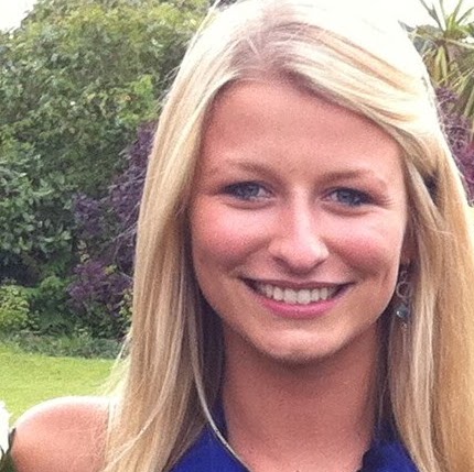 Anna Hutchinson Photo 12