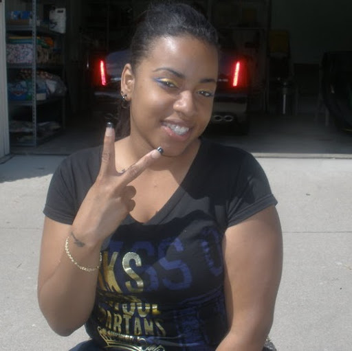 Clara Williams Photo 26