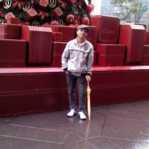 Toan Nguyen Photo 17