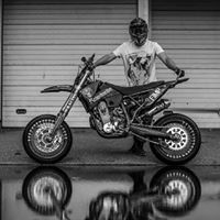 Thomas Flack Photo 23