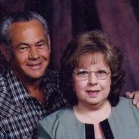 Sandy Glover Photo 17
