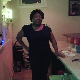 Linda Collier Photo 22