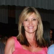 Marie Larson Photo 14