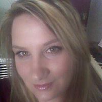Angela Hale Photo 38