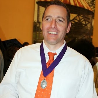 Christopher Holmes Photo 5