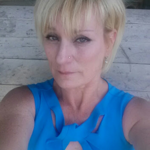 Deborah Mendez Photo 36