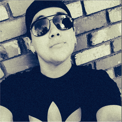 Alex Palomares Photo 20