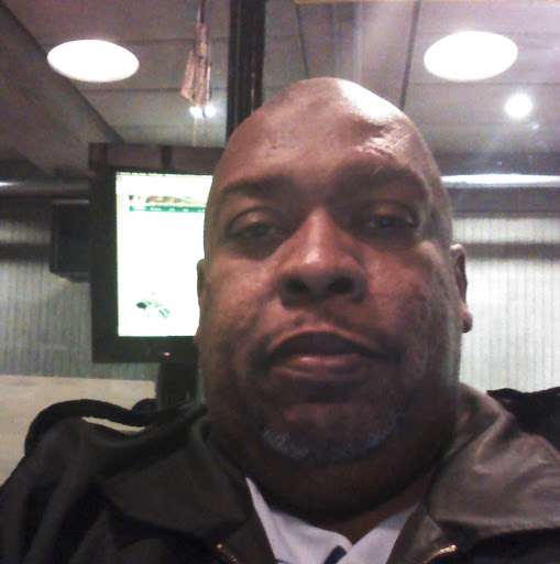 Robert Aikens Photo 31