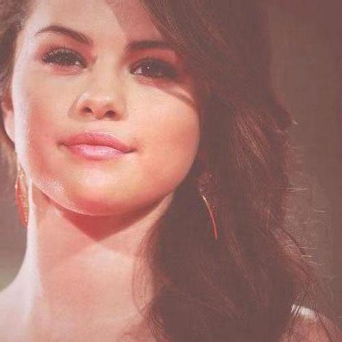 Clara Gomez Photo 1