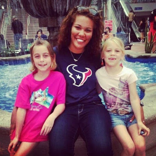 Michele Mccullough Photo 32