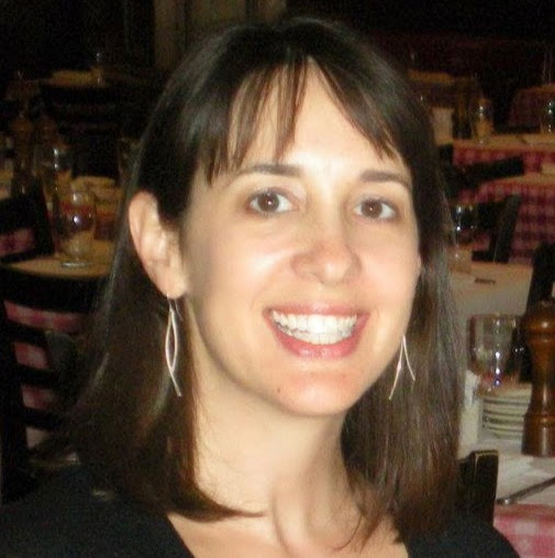 Sara Thorne Photo 10