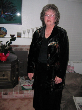 Kathleen Hughes Photo 44