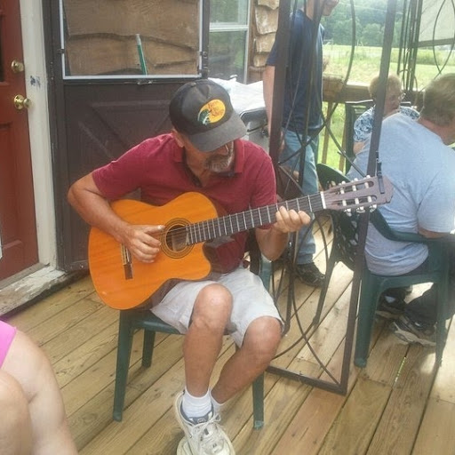 Roger Crews Photo 6