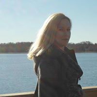 April Inman Photo 7