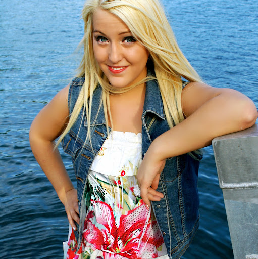 Jessica Ralston Photo 37