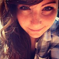 Elizabeth Farina Photo 17