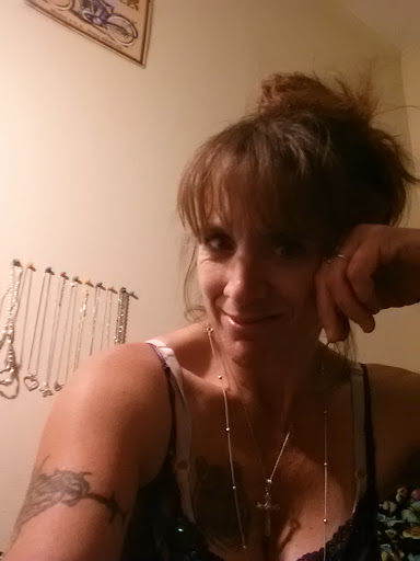 Gina Lyon Photo 12