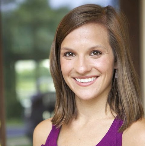 Michelle Perry Photo 22