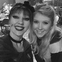 Lizzie Martin Photo 7
