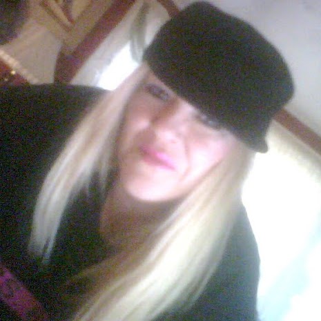 Leah Santos Photo 9