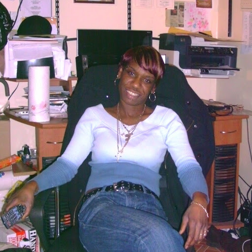 Terri Thomas Photo 17