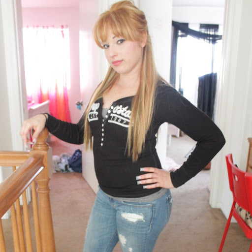 Janet Vasquez Photo 29