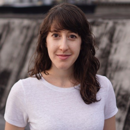 Julia Stern Photo 7