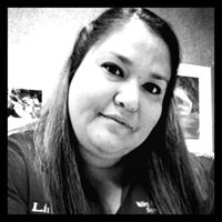 Linda Quintero Photo 15