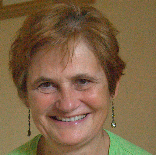 Sally Curtis Photo 16
