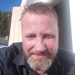 Richard Larsen Photo 44