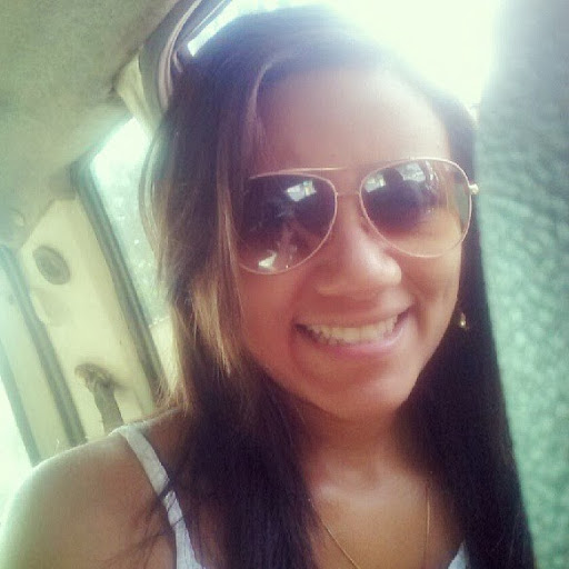 Jennifer Leal Photo 36