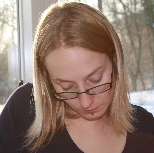 Sarah Pedersen Photo 19