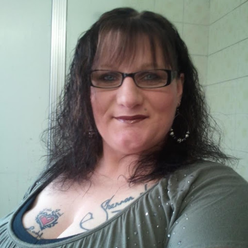 Kylie Stevenson Photo 14