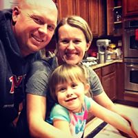 Heather Madsen Photo 14