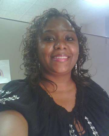 Tracie Williams Photo 23
