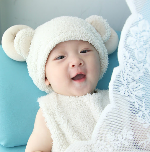 Alice Huang Photo 40