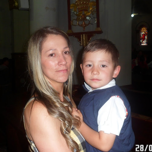 Maria Holguin Photo 34