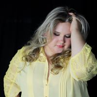 Roberta Arnold Photo 23