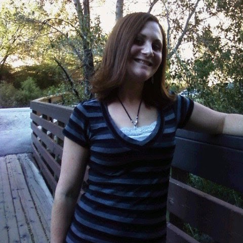 April Davis Photo 10