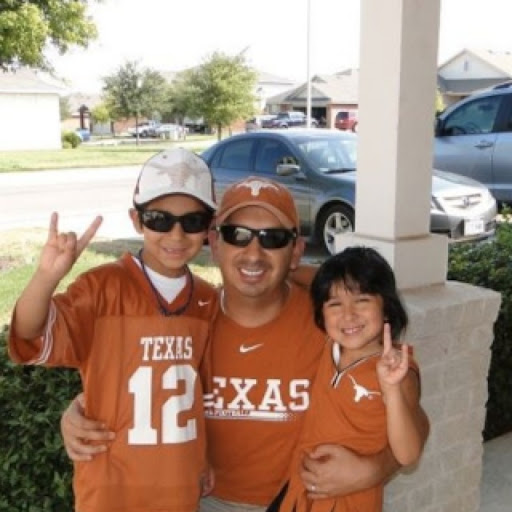 Michael Chacon Photo 23