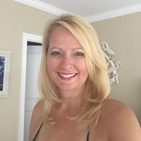 Anna Montgomery Photo 25