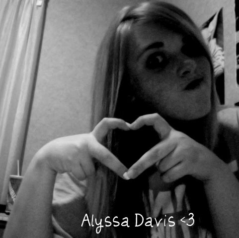 Alyssa Davis Photo 19