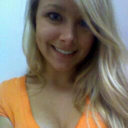 Jennifer Sunderland Photo 24