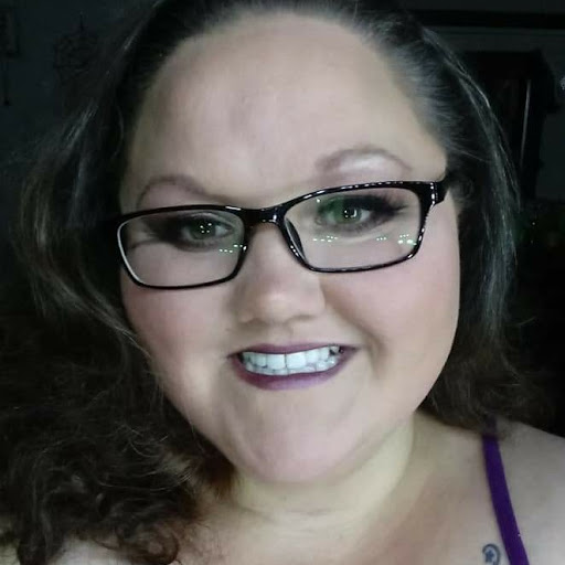 Elizabeth Barnette Photo 5