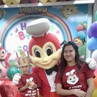 Jennifer Desiderio Photo 21