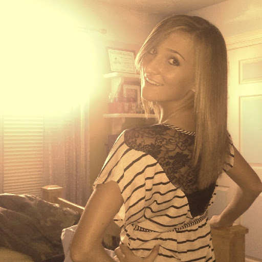 Emily Blue Photo 6