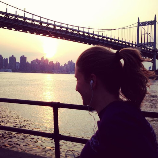 Alicia Miller Photo 19