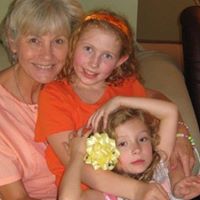 Lynda Rogers Photo 48