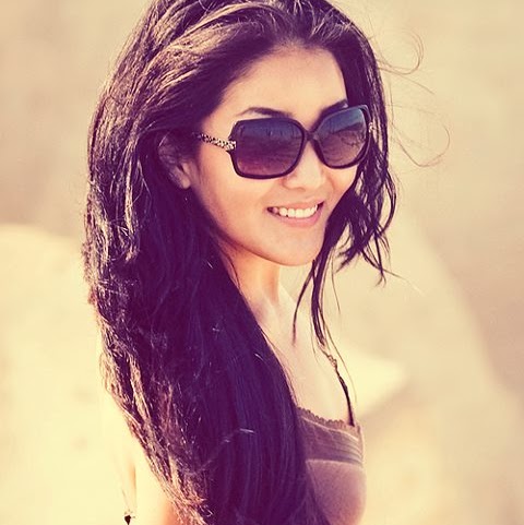 Michelle Gee Photo 25