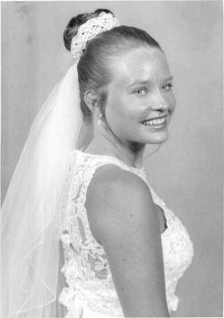 Stephanie Skinner Photo 10